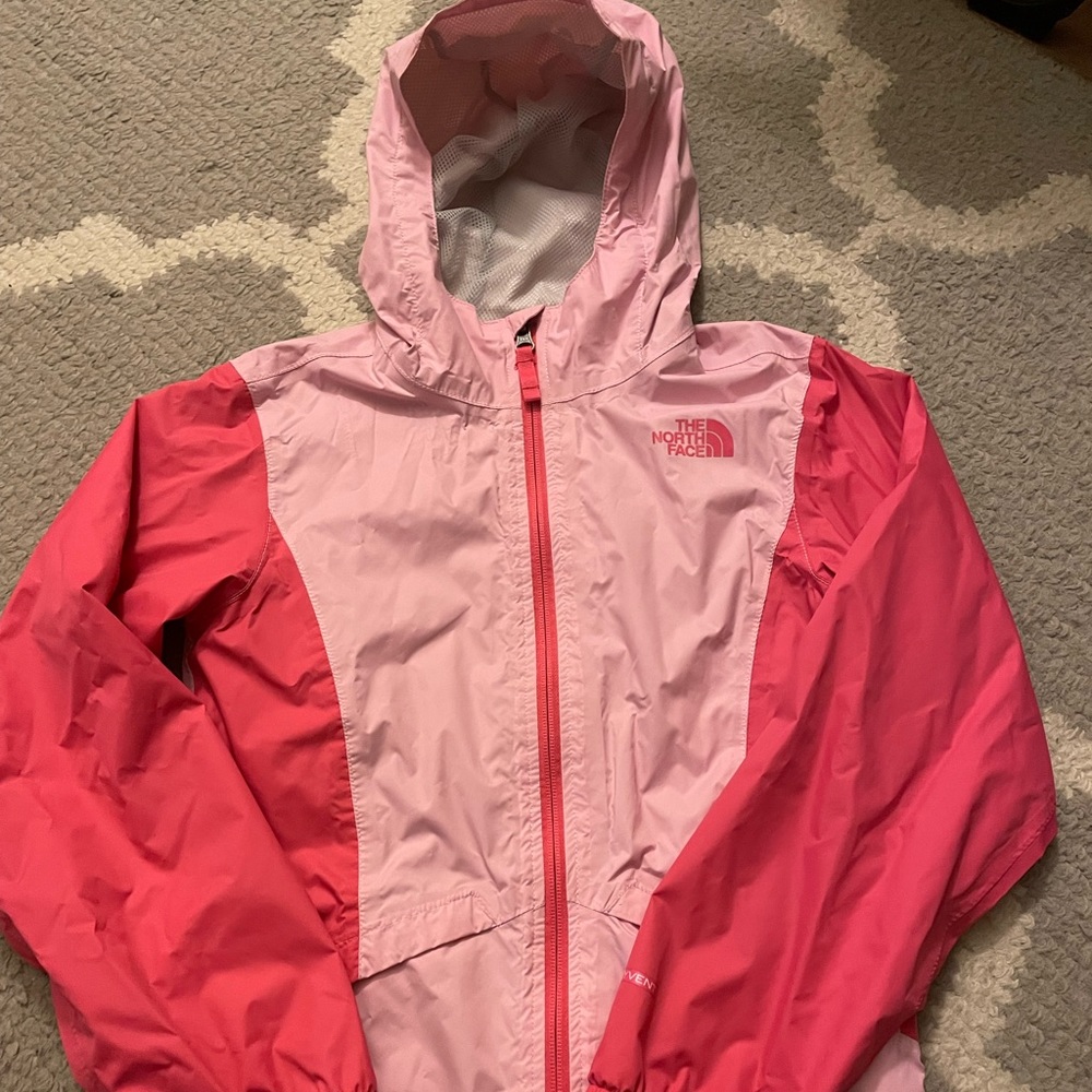 North Face Girls 10/12 Rain/Wind Jacket. Excellent condition